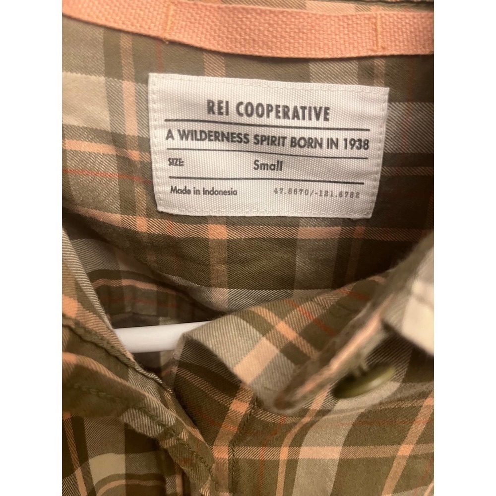 REI button down - Picture 3 of 4